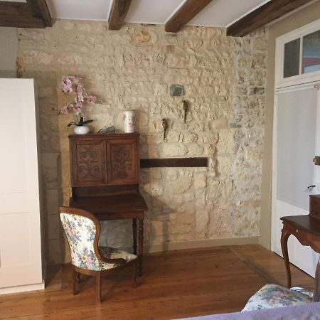 Saint-Savinien De Charme Et D'Eau B&B 외부 사진